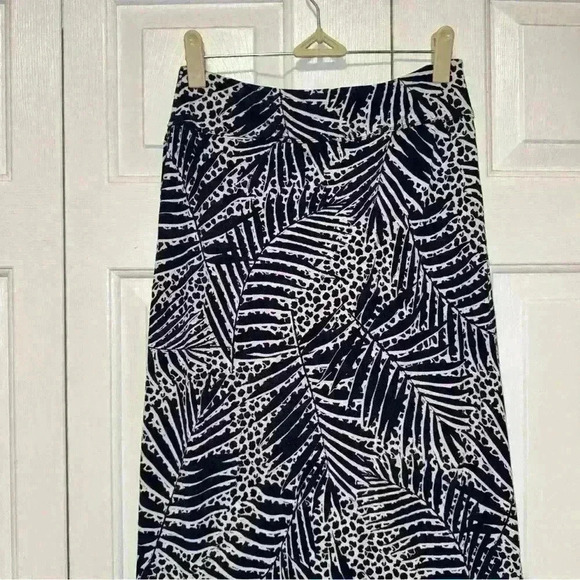 Cynthia Rowley Blue & White Fern Jersey Pull-On Faux Wrap Midi Skirt Sz. XS - Picture 3 of 4